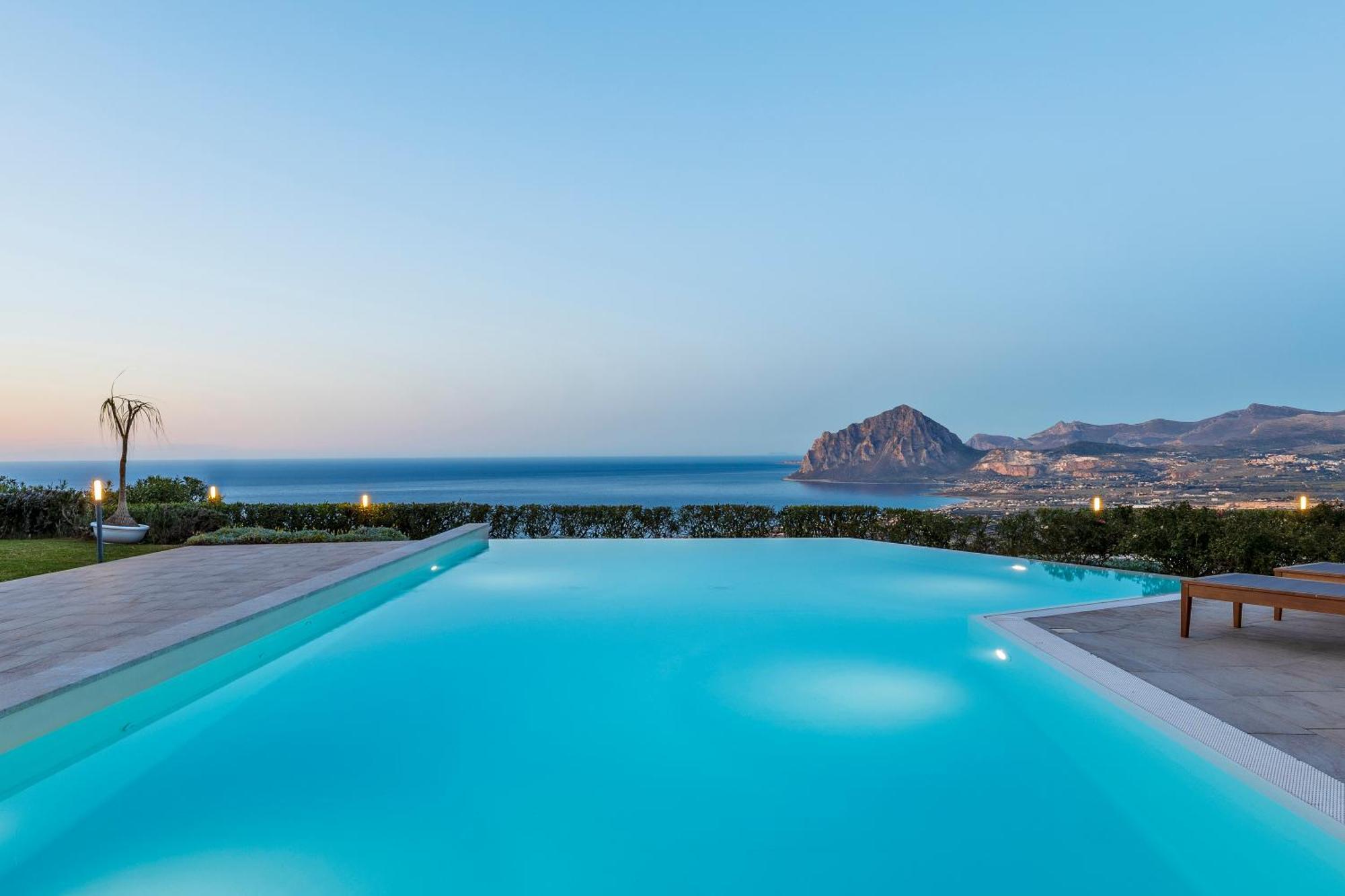 Hotel Venere Di Erice Resort & Spa วาลเดอรีส ภายนอก รูปภาพ