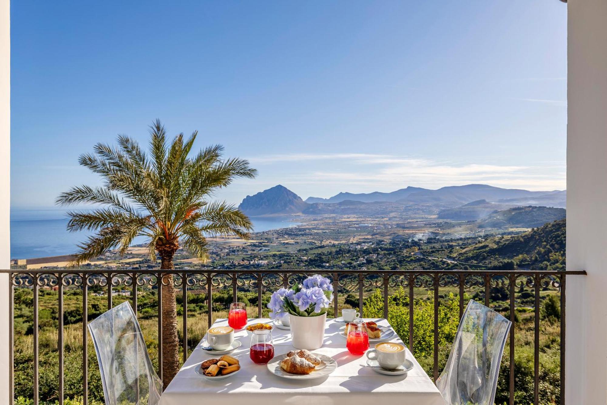 Hotel Venere Di Erice Resort & Spa วาลเดอรีส ภายนอก รูปภาพ