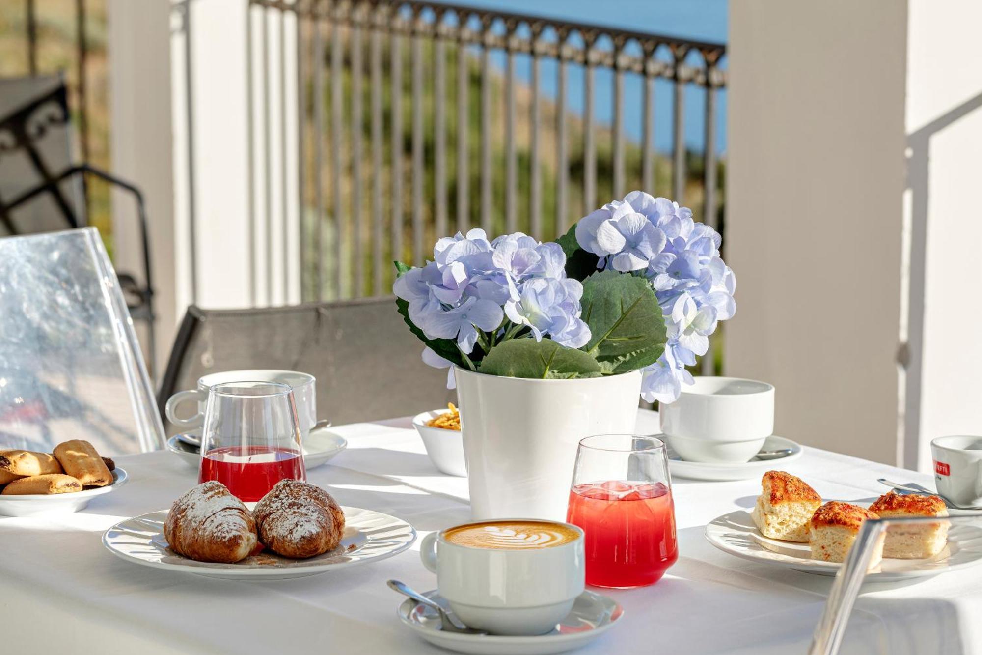 Hotel Venere Di Erice Resort & Spa วาลเดอรีส ภายนอก รูปภาพ