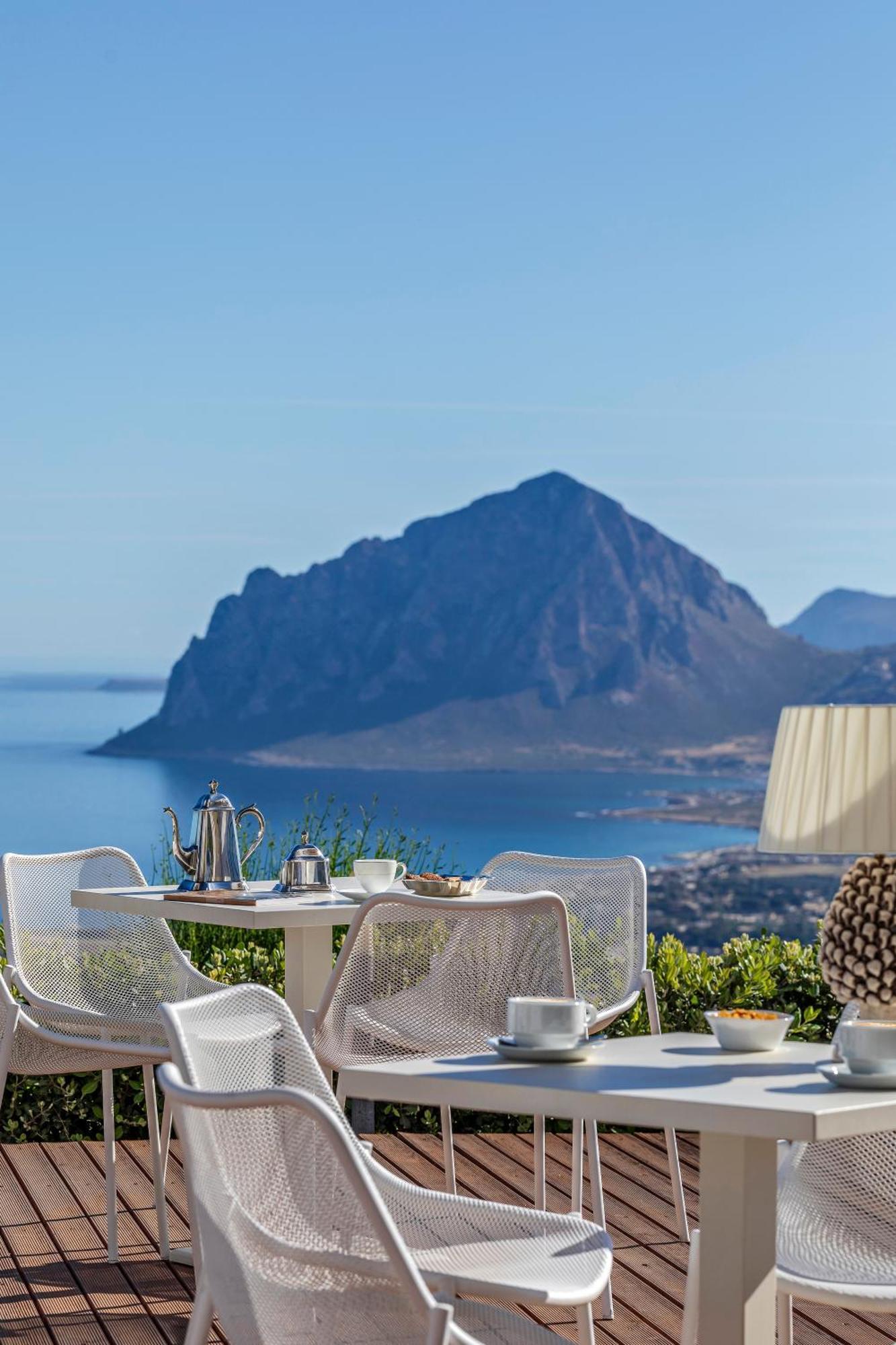 Hotel Venere Di Erice Resort & Spa วาลเดอรีส ภายนอก รูปภาพ