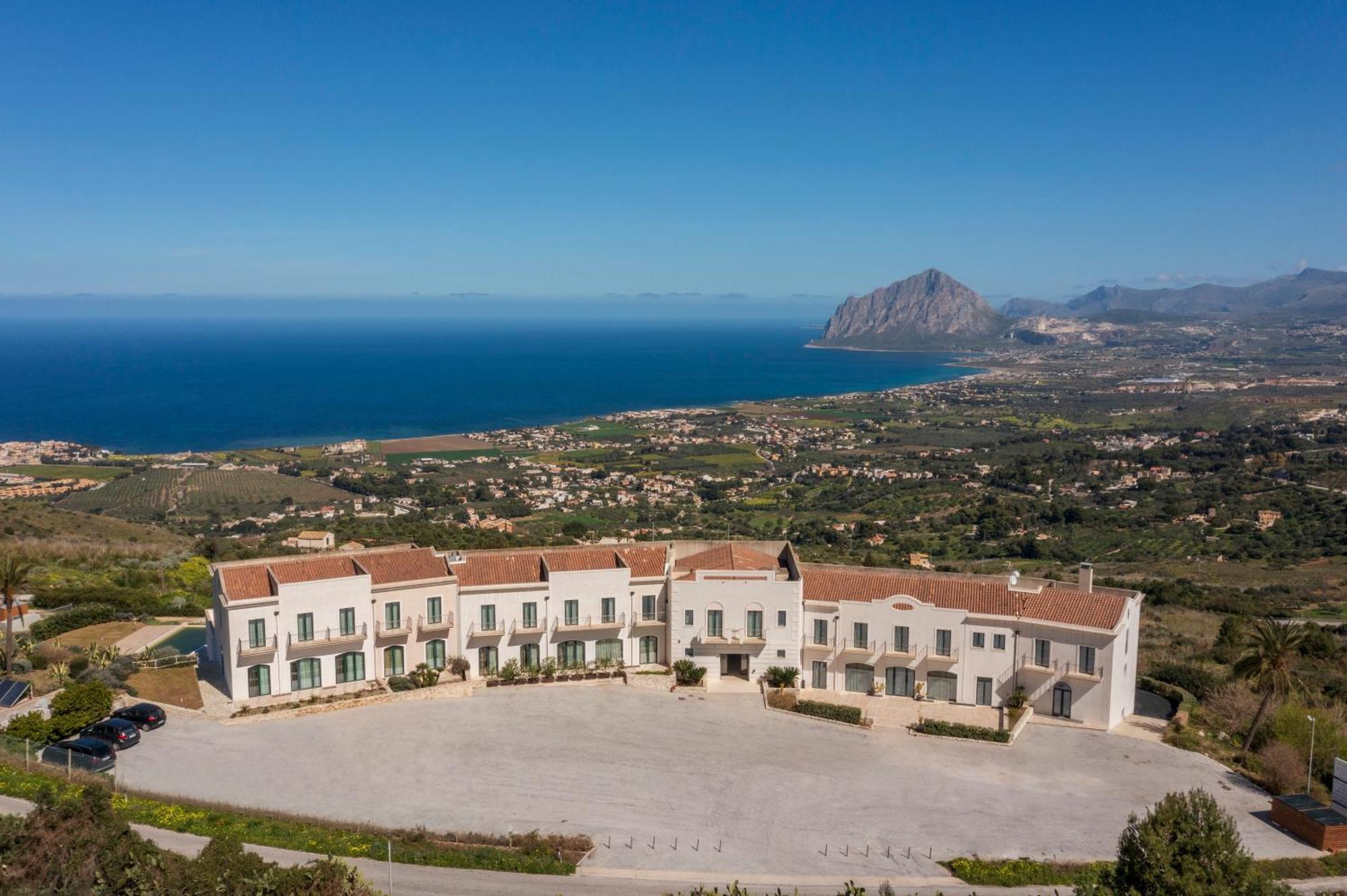 Hotel Venere Di Erice Resort & Spa วาลเดอรีส ภายนอก รูปภาพ